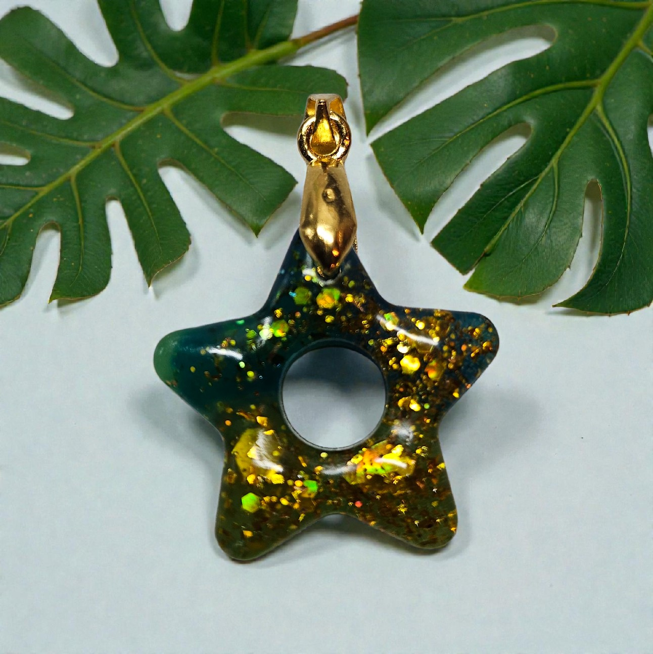 Pendentif étoile multicolores à paillettes doré
