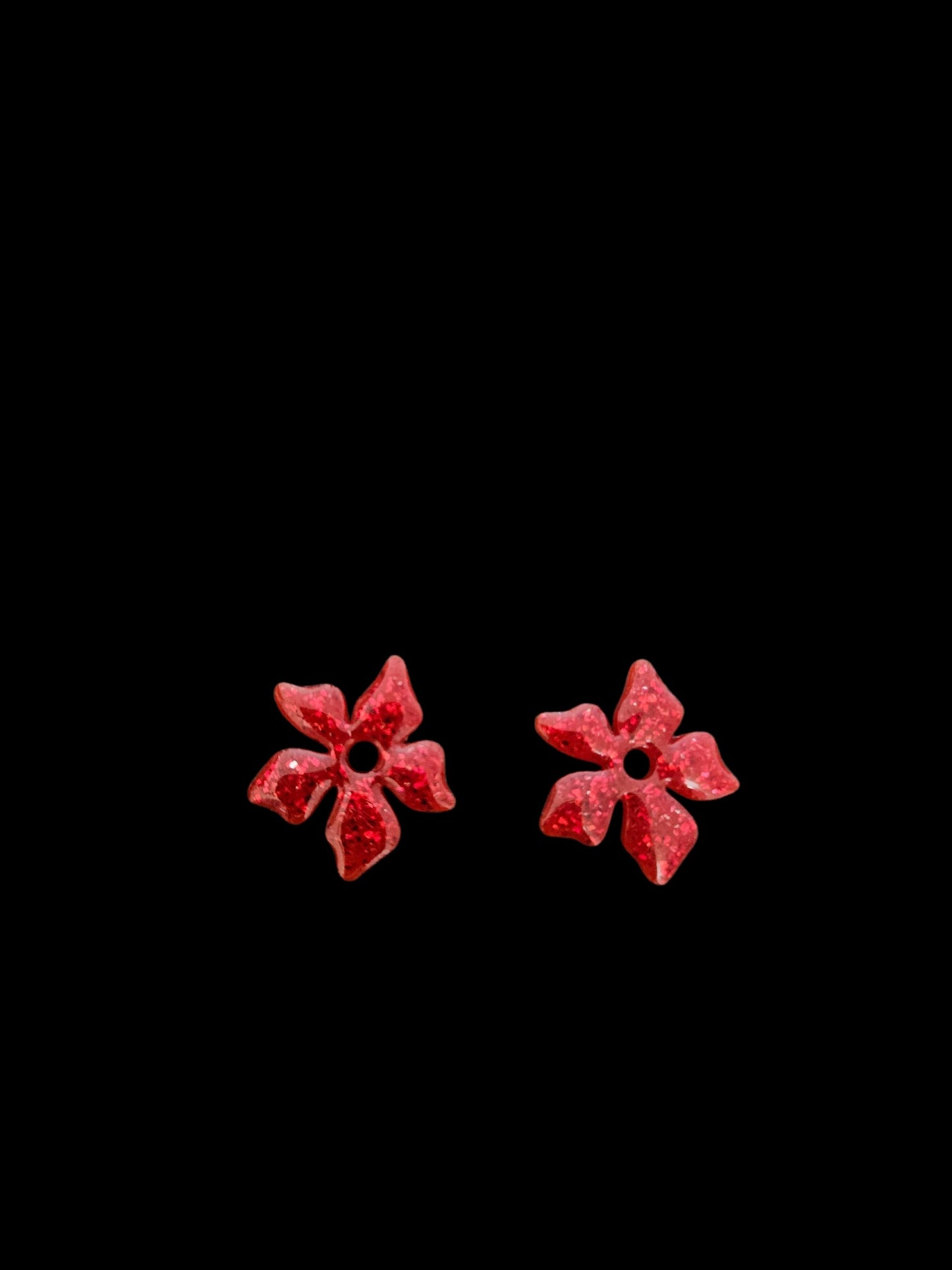 Pampilles fleurs rouge à paillettes